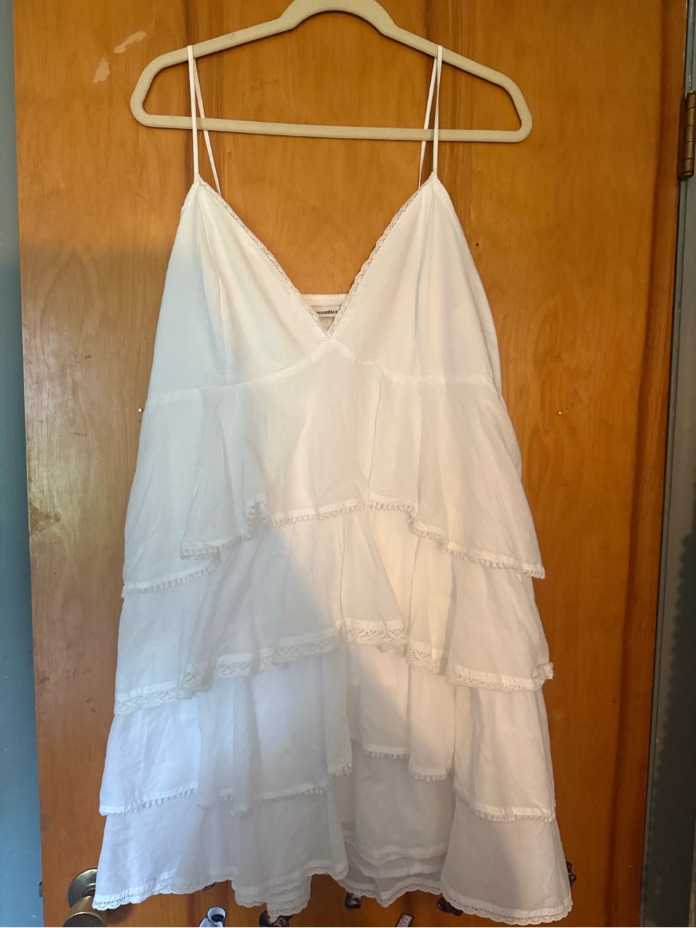 Abercrombie & Fitch White Tiered Lace-Trim Slip Dress